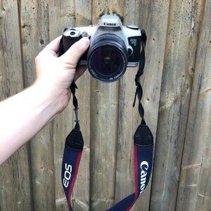 Canon EOS 500N 35mm Autofocus SLR Camera W/ 28-80mm Lens